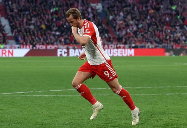 那么俱乐部, 称薄如蝉翼